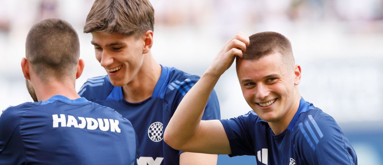 Marino Skelin (u sredini)