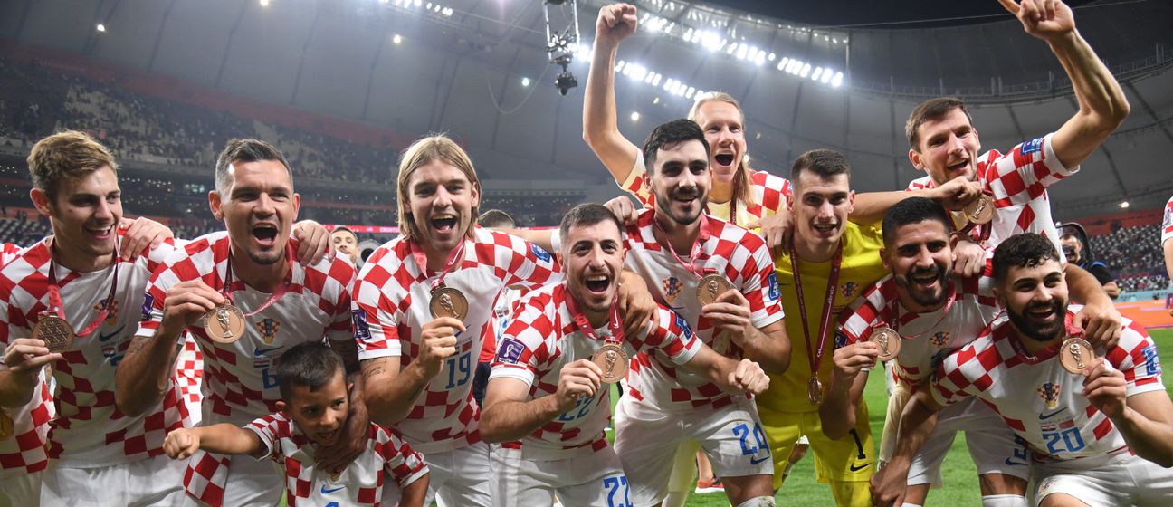 Hrvatska nogometna reprezentacija slavi broncu na SP-u Katru