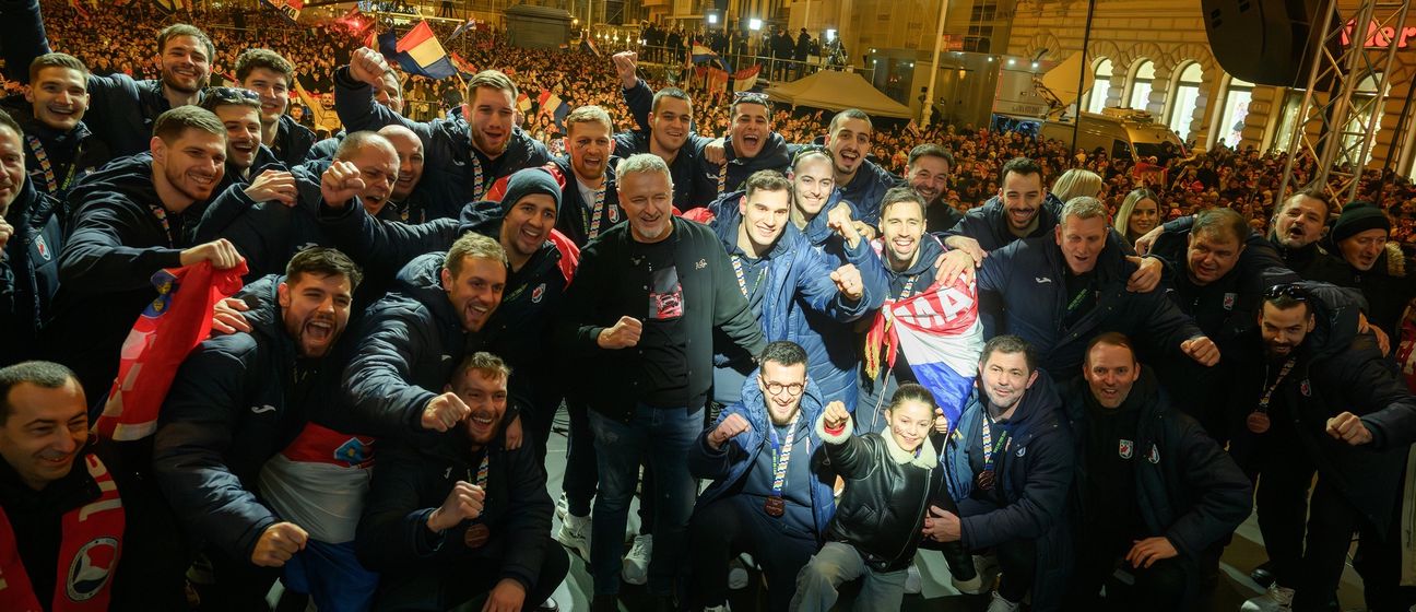 Rukometaši i Marko Perković Thompson