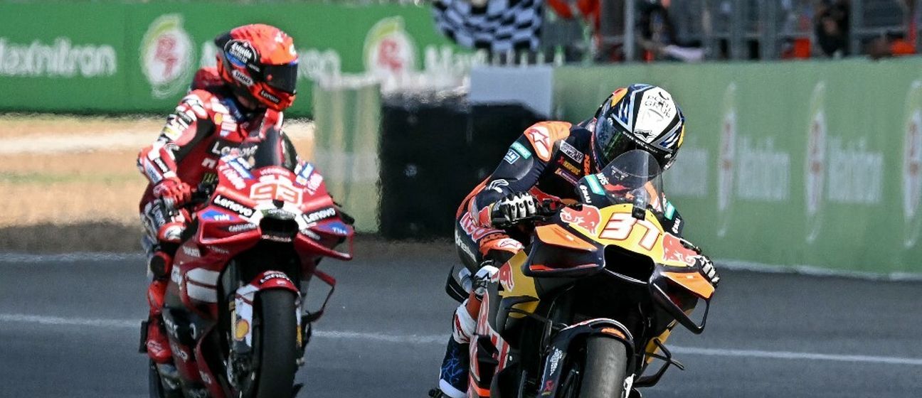 Pedro Acosta ispred Marca Marqueza