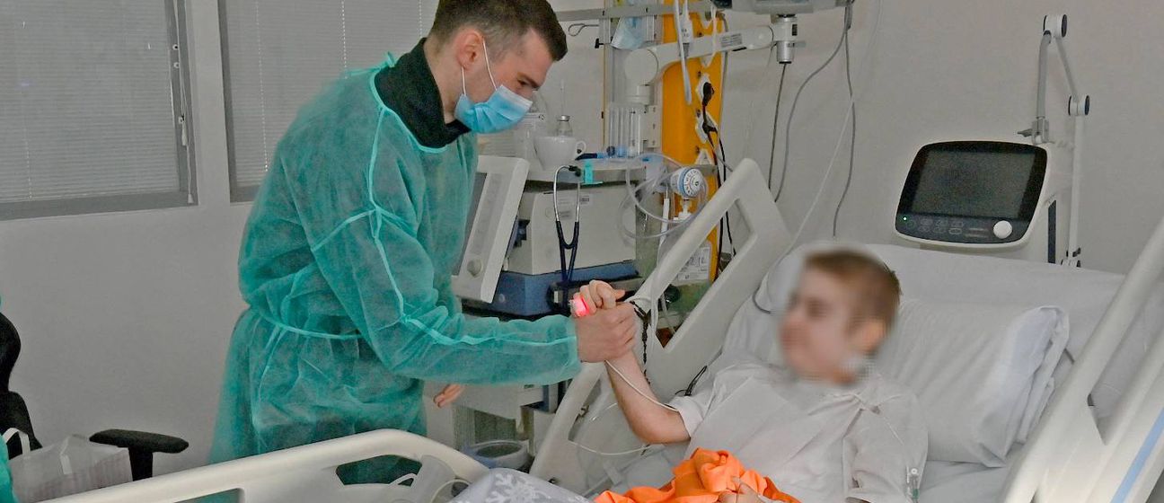 Dominik Livaković posjetio je u bolnici dječaka Franju Kalfića