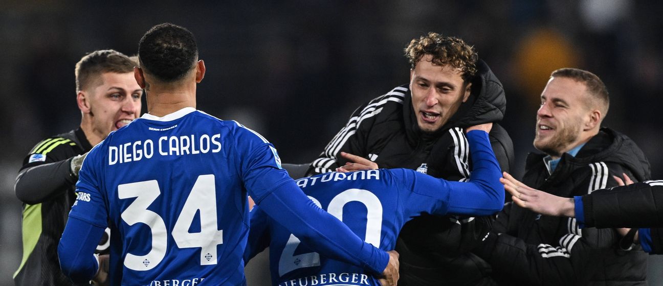 Slavlje pogotka Martina Baturine