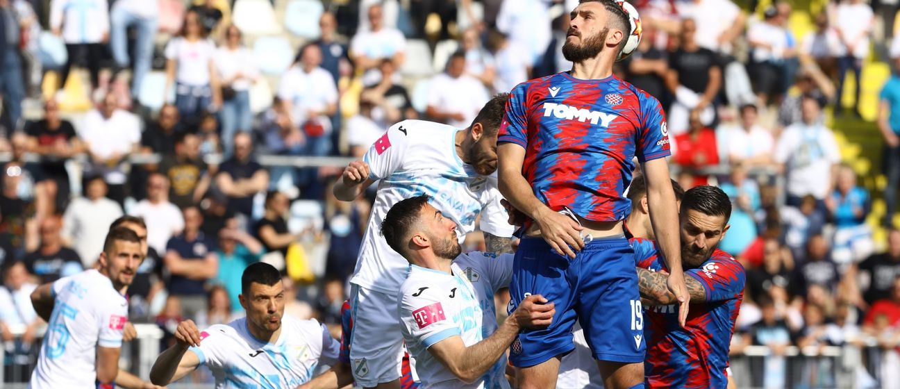 Josip Elez protiv Rijeke