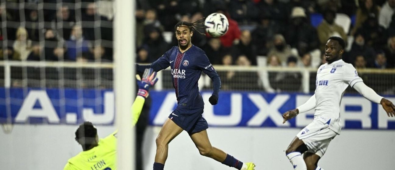 Bradley Barcola zabio Auxerreu