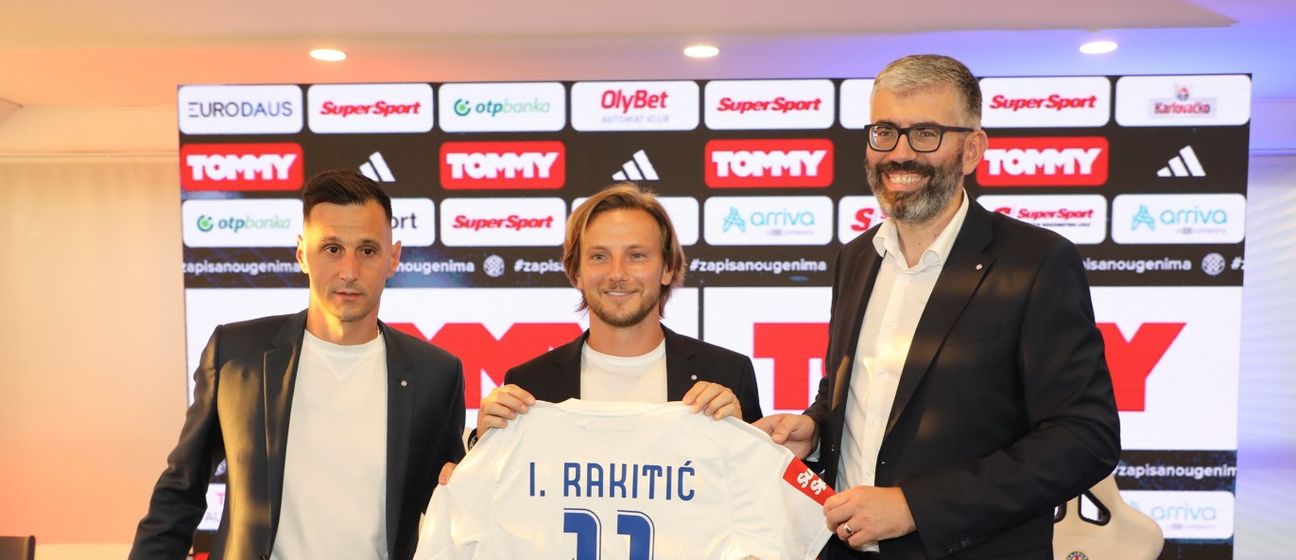 Ivan Rakitić s dresom Hajduka