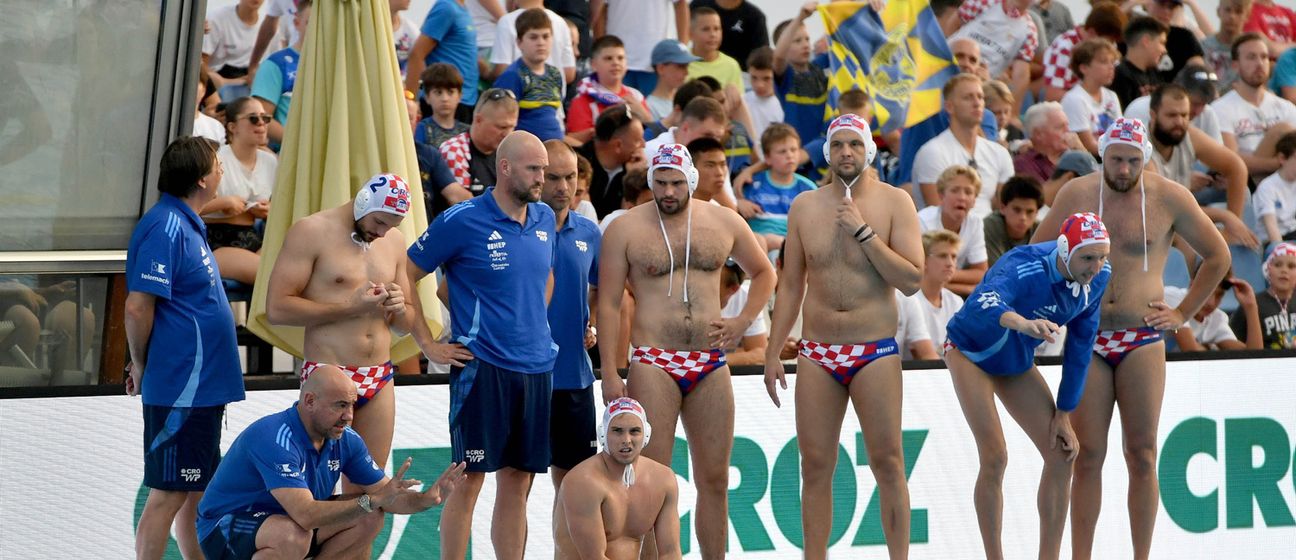 Izbornik Ivica Tucak s hrvatskim vaterpolskim reprezentativcima