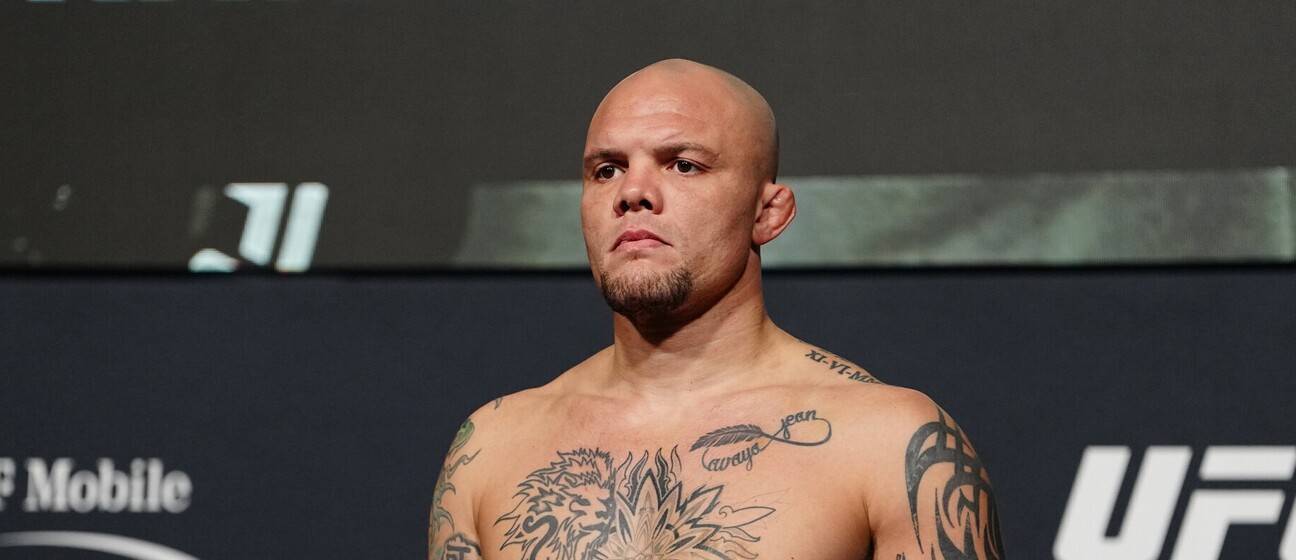 Anthony Smith