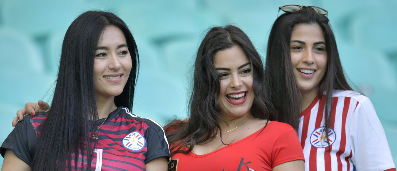 Larissa Riquelme navija za Paragvaj (Foto: AFP)