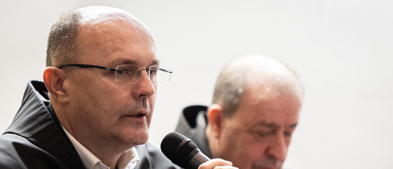Fra Mario Knezović