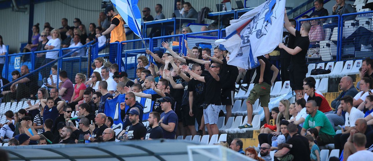 Navijači na utakmici ŽNK Osijeka
