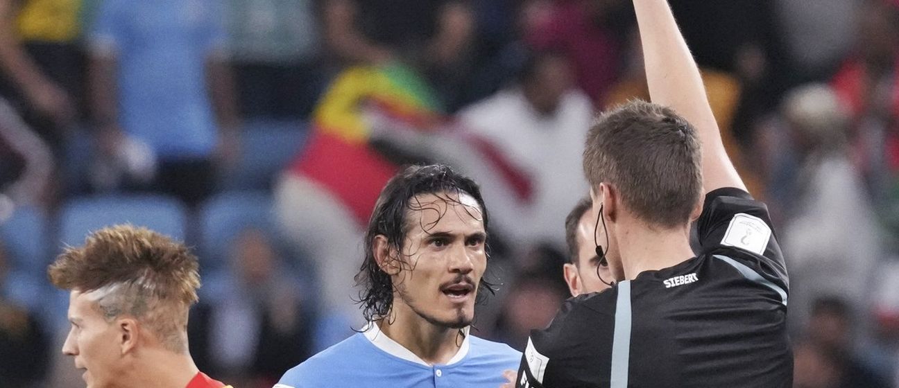 Daniel Siebert i Edison Cavani