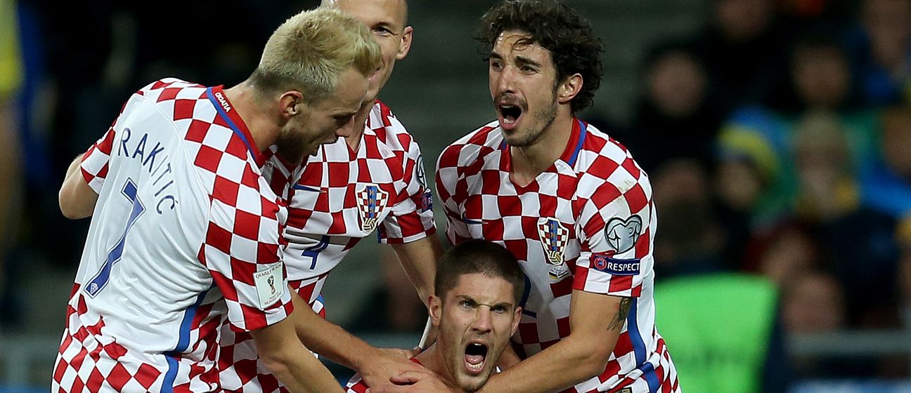 Hrvatski nogometaši slave pogodak (Photo: Igor Kralj/PIXSELL)