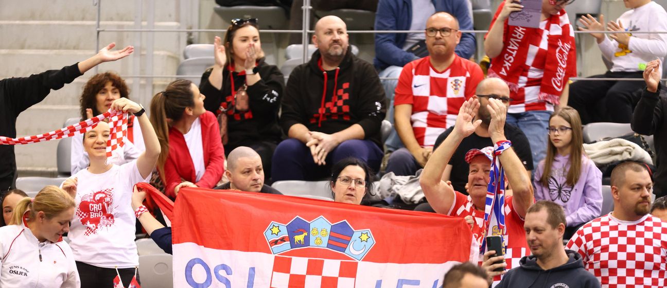 Navijači na Davis Cupu u Osijeku