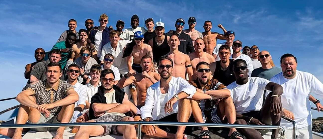 Igrači Schalkea slave povratak u Bundesligu na Ibizi