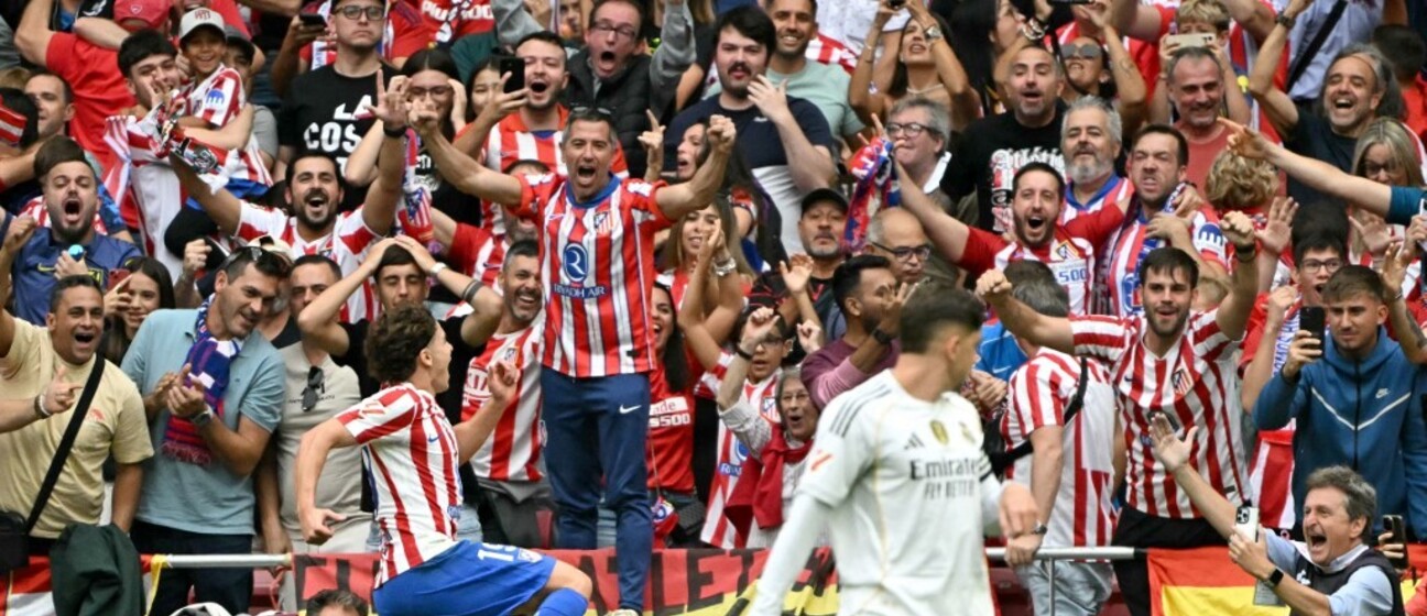 Julian Alvarez zabija gol za Atletico protiv Real Madrida