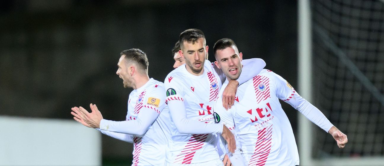 Mario Ćuže slavi gol