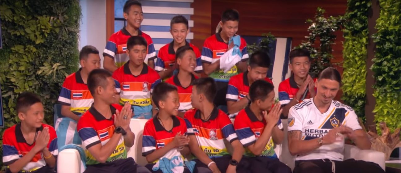 Zlatan Ibrahimović s tajlandskim dječacima (Screen shot Youtube.com)