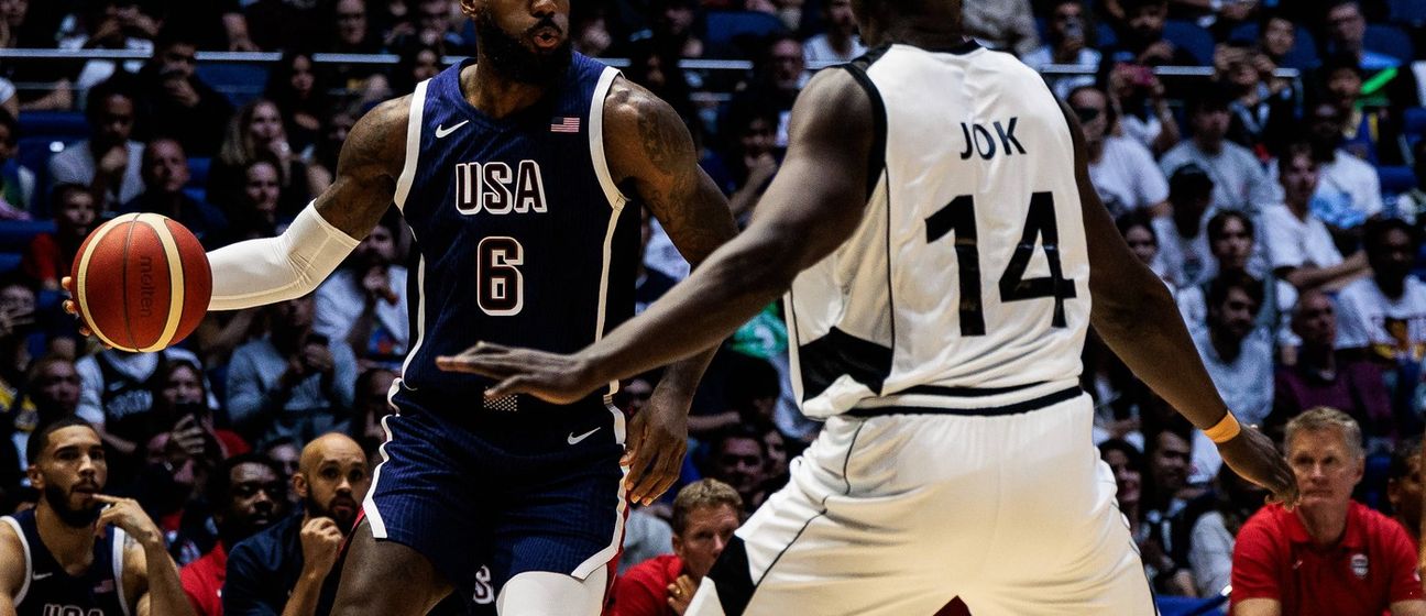 LeBron James i Peter Jok