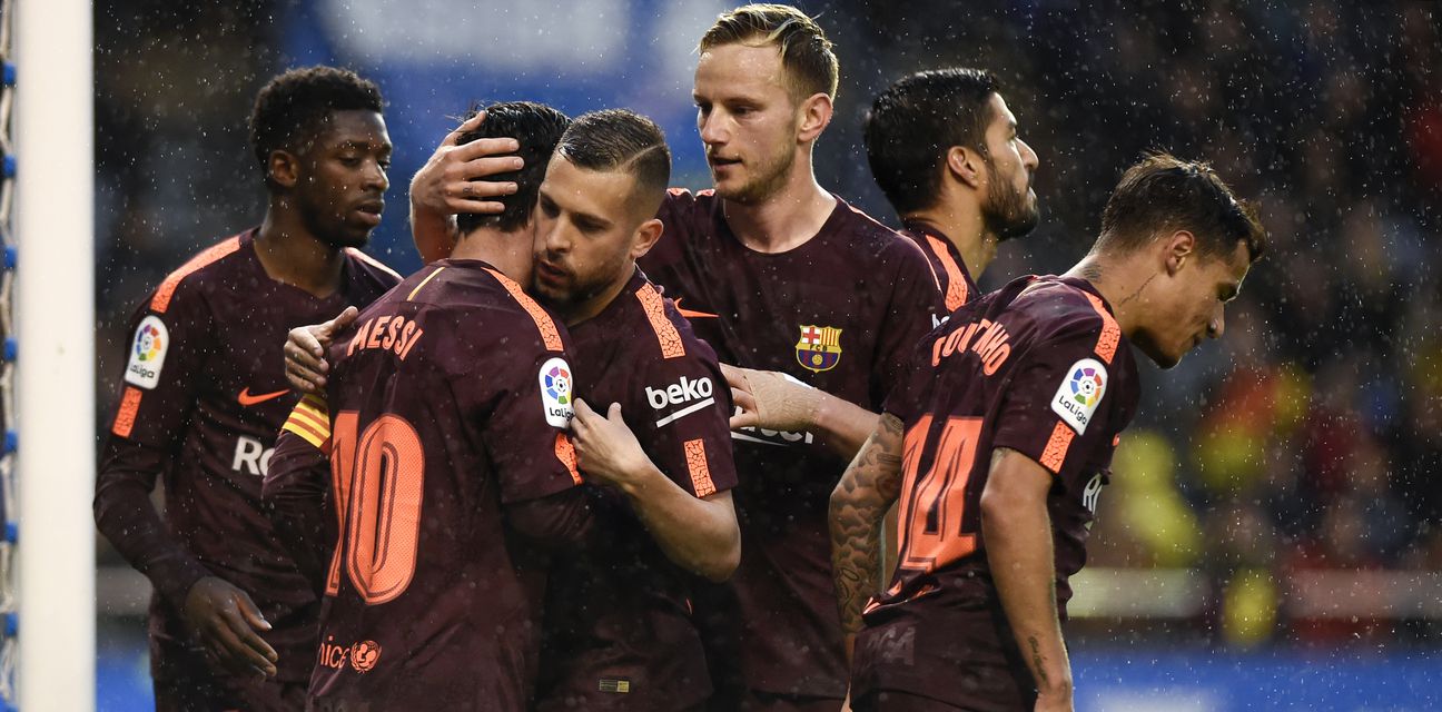 Igrači Barcelone slave gol Lionela Messija (Foto: AFP)