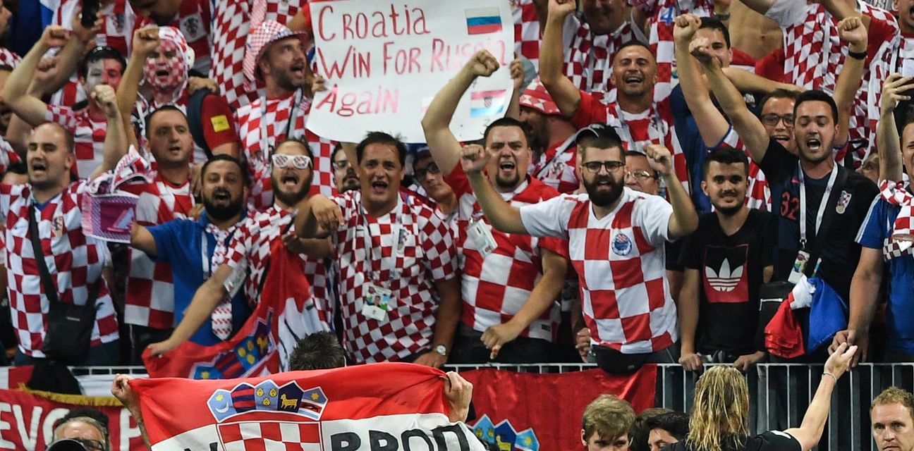 Slavlje hrvatskih navijača (Foto: AFP)