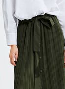 Suknja modnog brenda Zara