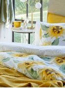 H&M Home posteljina na suncokrete