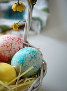 Bojanje jaja s rižom