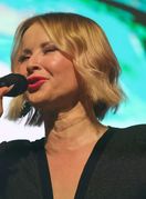 Danijela Martinović u crnoj večernjoj haljini na koncertu u Zadru - 2