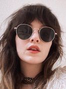 Shag je modernizirana verzija frizure popularne sedamdesetih godina i devedesetih u eri grungea