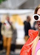 Zgodna dama u najodvažnijoj kombinaciji boja na zagrebačkoj špici