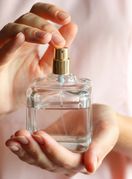 Žena i parfem