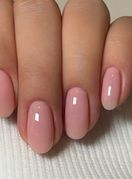 Manikura s efektom sjajila za usne