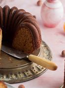 Kuglof s narančom i marcipanom