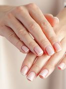 Soft french manikura