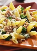 Tjestenina s tunom i brokulom