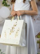 Pretjerujemo li s poklonima za krizme i slične prigode?