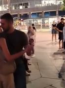 Par iz Beograda pleše na Arsenovu pjesmu