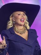 Lepa Brena u kostimu od trapera na četvrtom koncertu Aleksandre Prijović u Areni Zagreb - 6