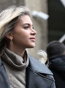 Odličan kaput u street style izdanju plavokose ljepotice sa zagrebačke špice