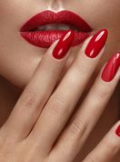 Crveni lakovi za nokte omiljeni su u prosincu