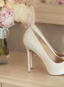 Štikle u nježnoj nijansi klasičan su izbor za vjenčanje