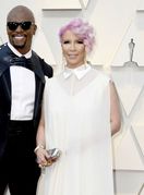 Rebecca King Crews u haljini Kaftan studija