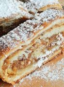 Štrudla od lješnjaka i čaja