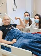 Miloš Vidović sa psihologinjama Sarom i Matejom