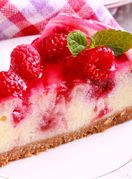 Cheesecake s malinama i bijelom čokoladom