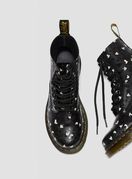 Čizme Dr. Martens ukrašene srcima - 1