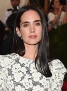 Najljepše crnokose slavne dame - 1