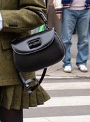 Kratka suknja u street style izdanju s Tjedna mode