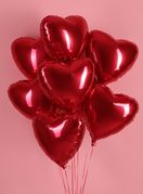 Crveni baloni u obliku srca