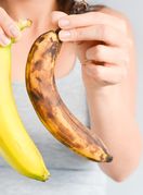 Kako banana postaje sve zrelija i počinje se osipati smeđim točkicama, u njoj se znatno povećava razina šećera